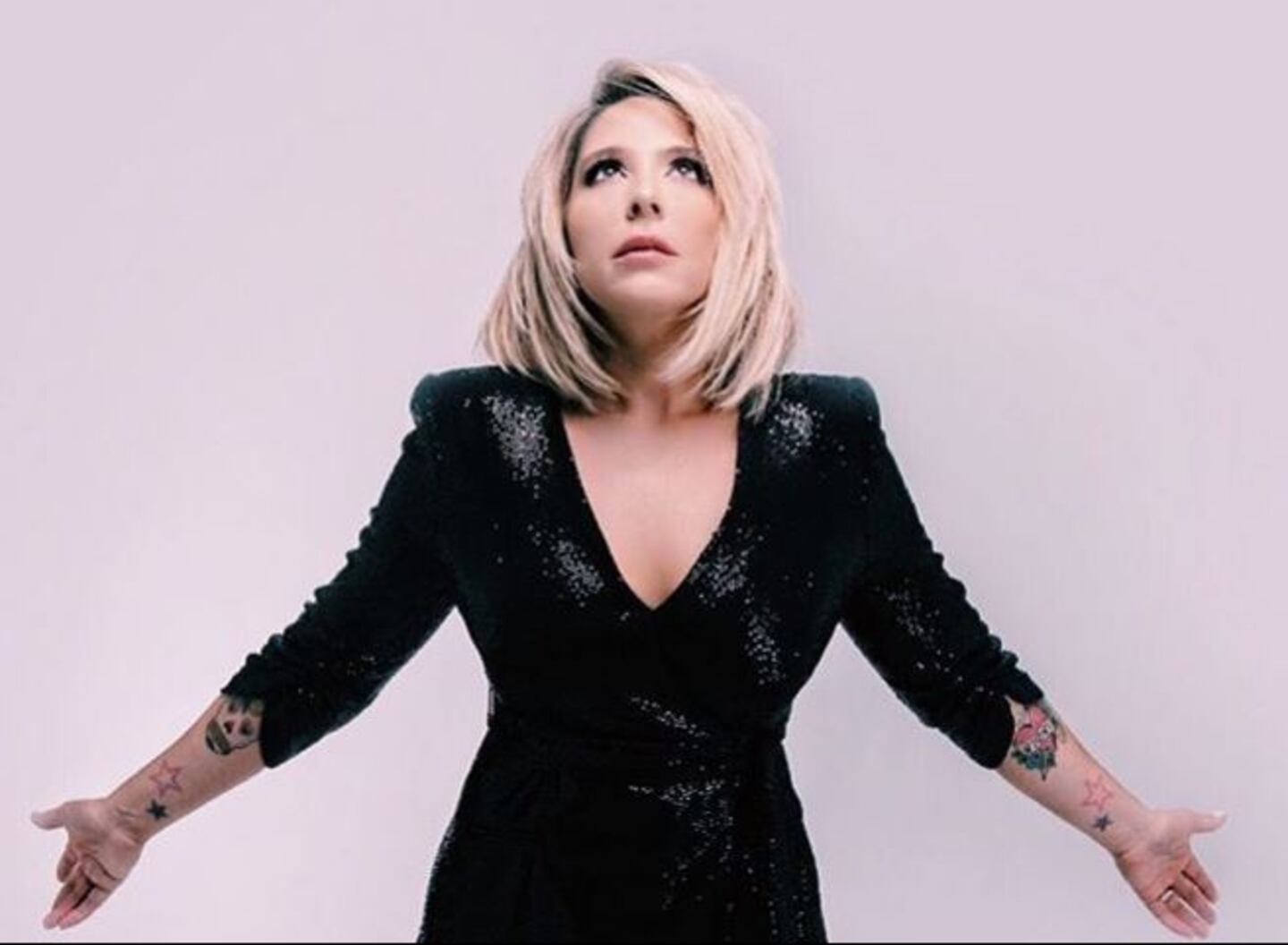 Mamá sacó de las drogas a cantante tica | La Teja