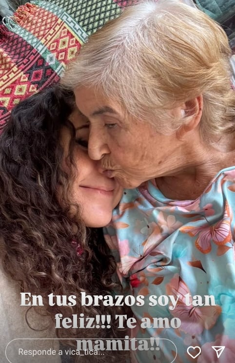 Actriz Bárbara de Regil y la expresentadora Vica Andrade