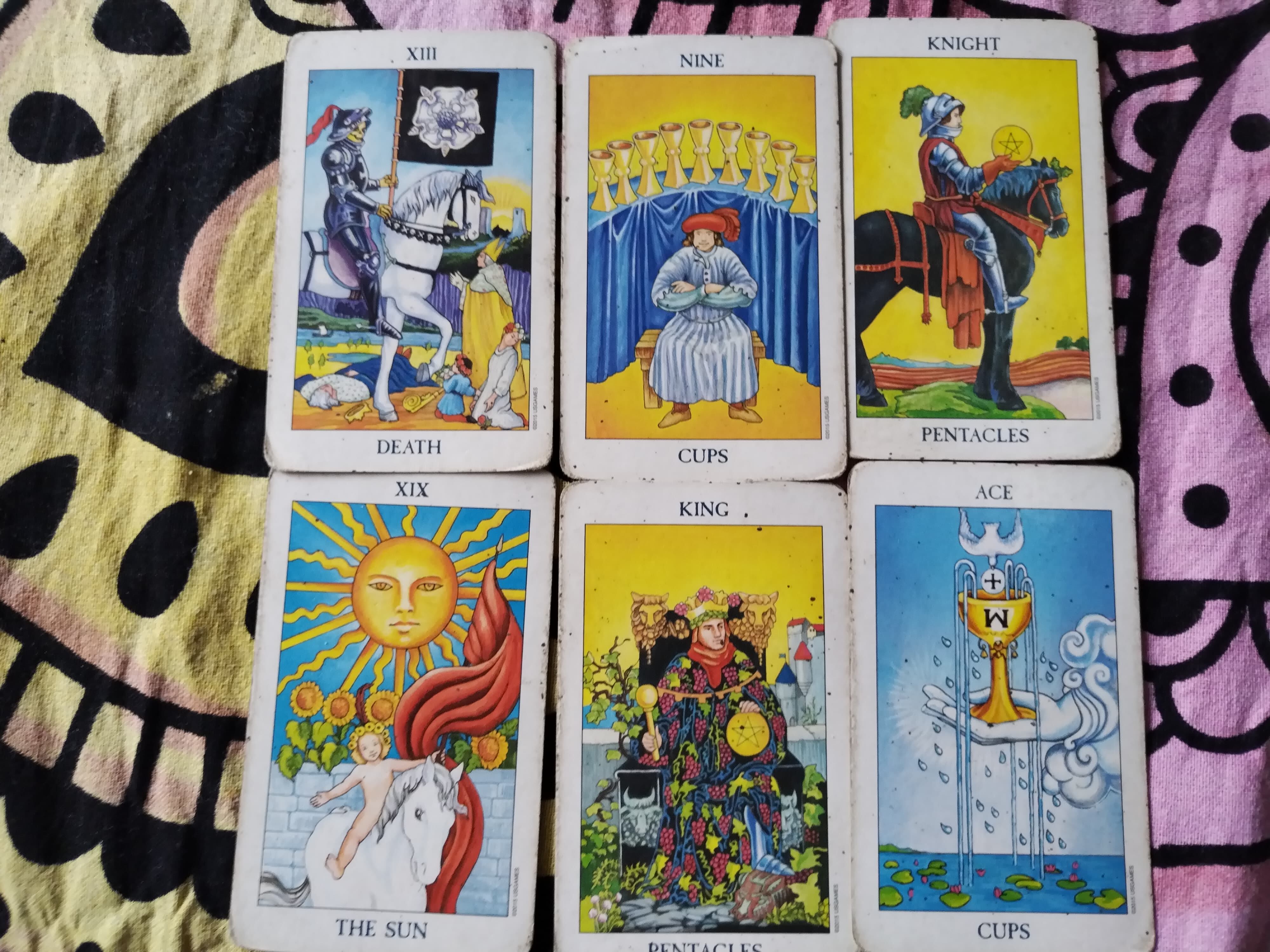 Mithzi Bonilla, muy conocida en redes sociales como Mithzi-Tarot, una bruja blanca que es tarotista de cuarta generación y ella nos hizo el favor de tirarle el tarot al partido entre heredianos y manudos