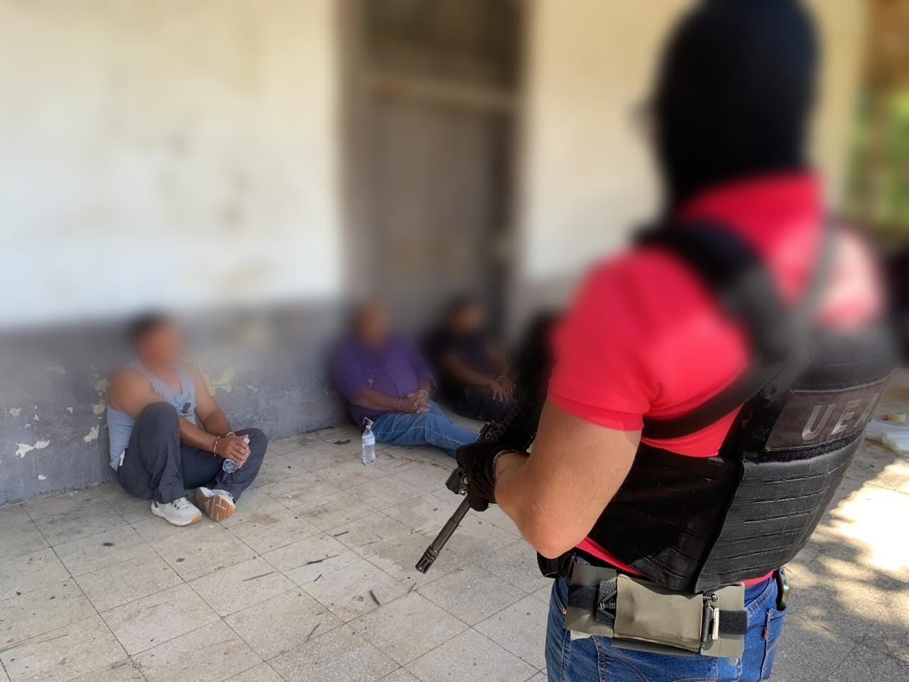 Dos costarricenses y un colombiano figuran entre los detenidos por droga que al parecer pretendían enviar a los Estados Unidos, el decomiso fue en La Uruca, San José. Foto: MSP