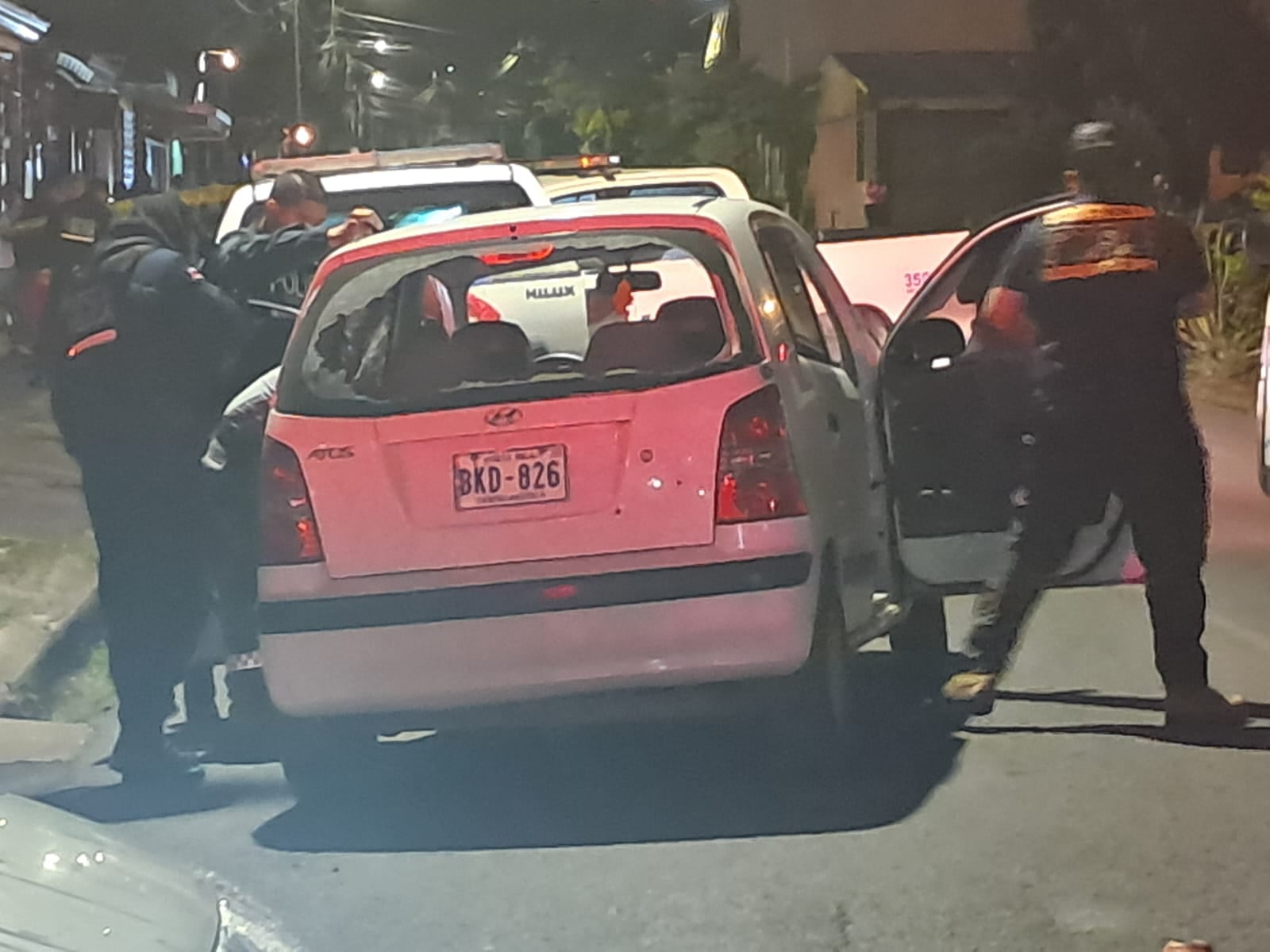 Un fallecido y un herido fue el saldo de una balacera esta noche en Cartago