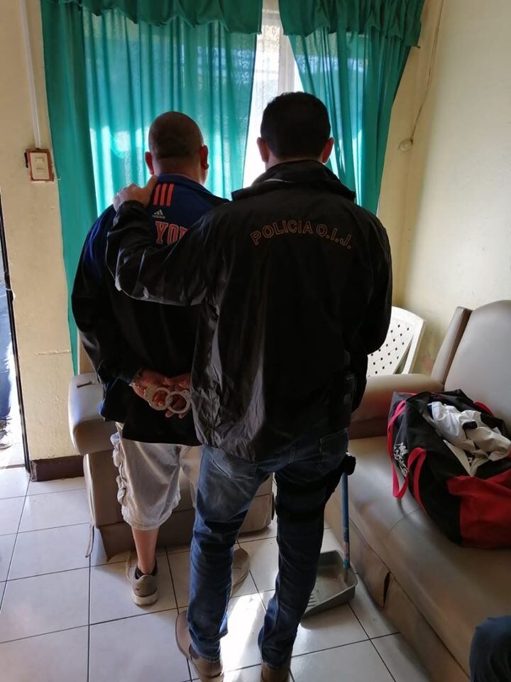 Detenidos sospechosos de estarfa a dos personas con falso proyecto habitacional en Barva. Foto OIJ.