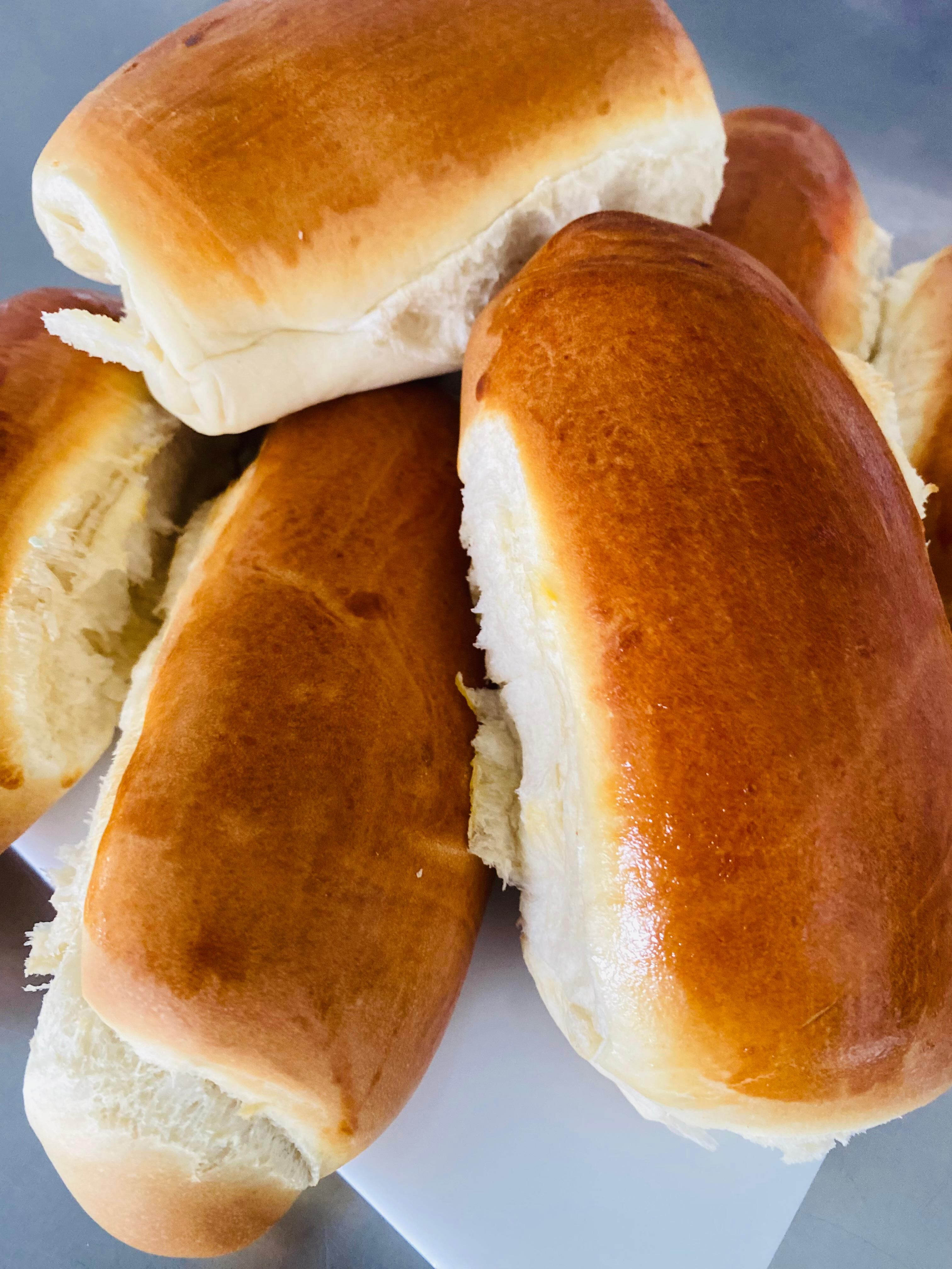 Aprenda a hacer un suave y delicioso pancito para perro caliente. Chef Candy Zamora.