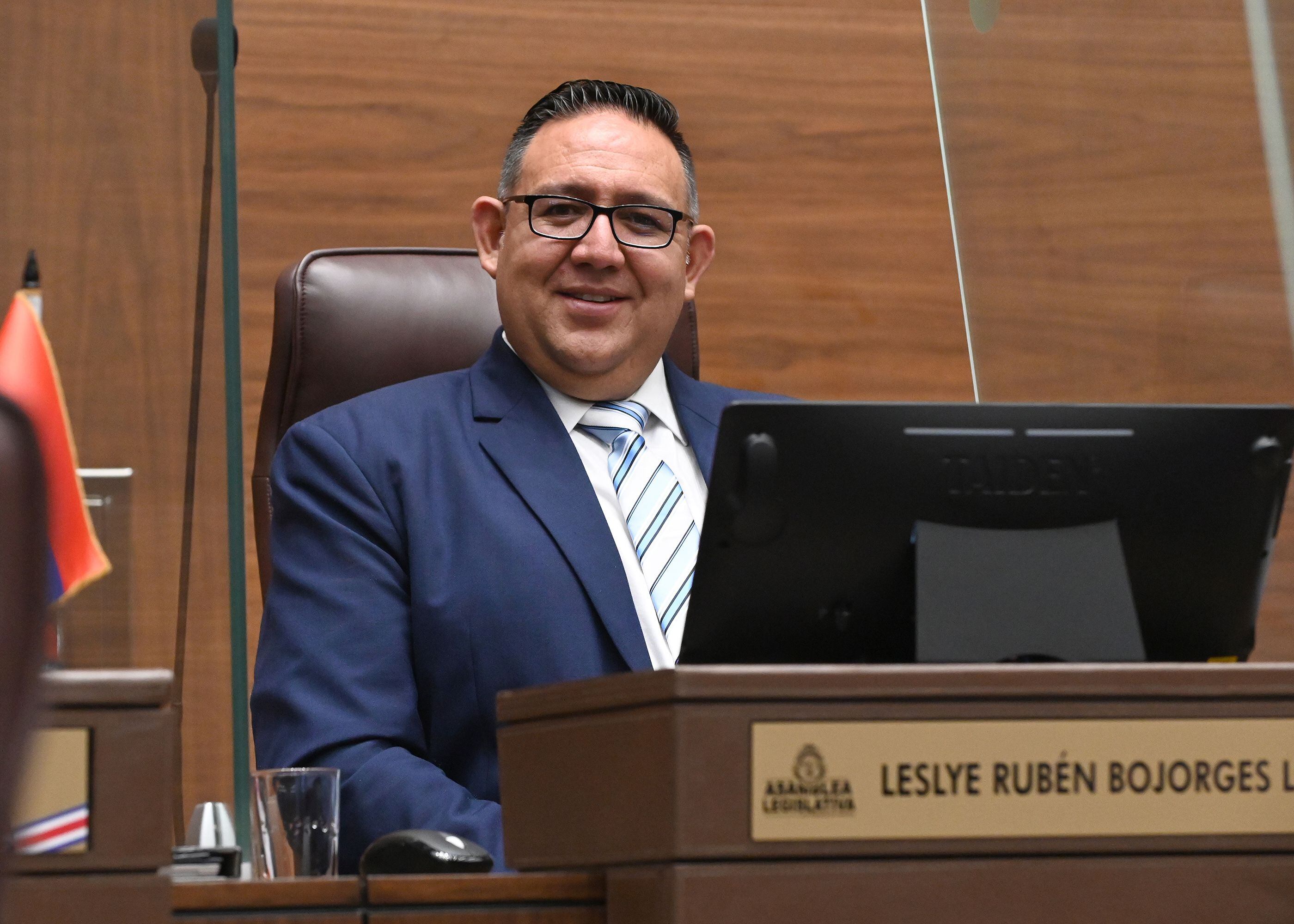 En la imagen, se ve al diputado del PUSC y eventual precandidato presidencial, Leslye Bojorges.