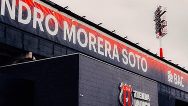 Afición de Alajuelense le mandó un filazo a la Concacaf y a la FIFA con esta manta