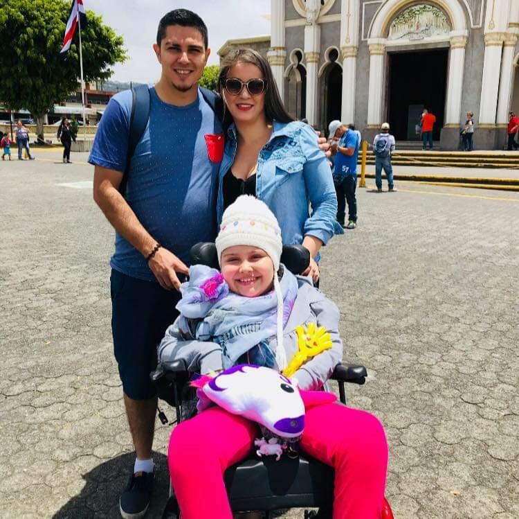 Familia de la niña Camila Jiménez pasa difícil situación.