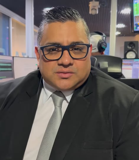 A Cristian Sandoval le recordaron sus tiempos de “chiquillo” con una singular foto