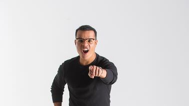 Video: Mujer que vende pupusas en feria del agricultor sorprende con su gran voz