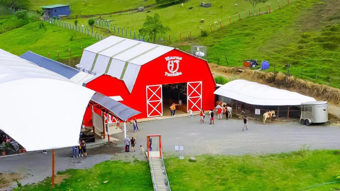 Déjese sorprender por Haras, ubicado en San Antonio de Santa Cruz, Turrialba. Foto: Instagram