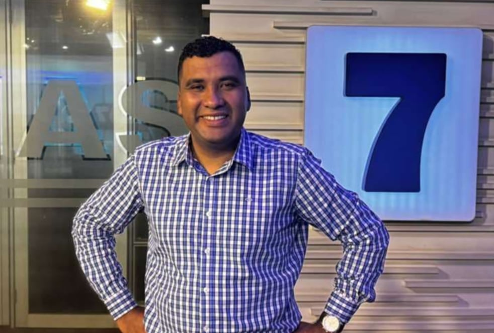 Gustavo Díaz y Dudly Lynch, periodistas