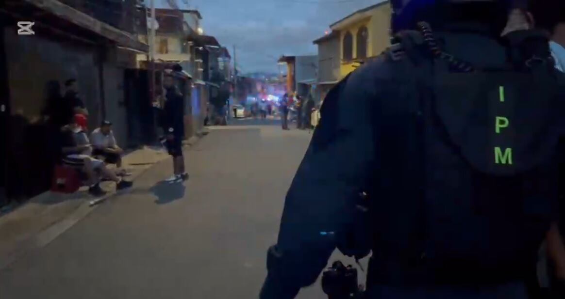 Decenas de oficiales tomaron La Carpio en un amplio operativo.