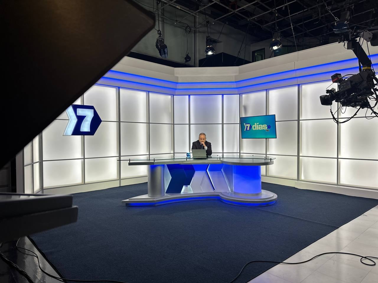 Rodolfo González, de 7 días.