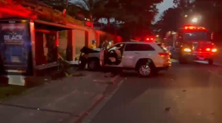 El accidente dejó dos muertos y tres heridos
