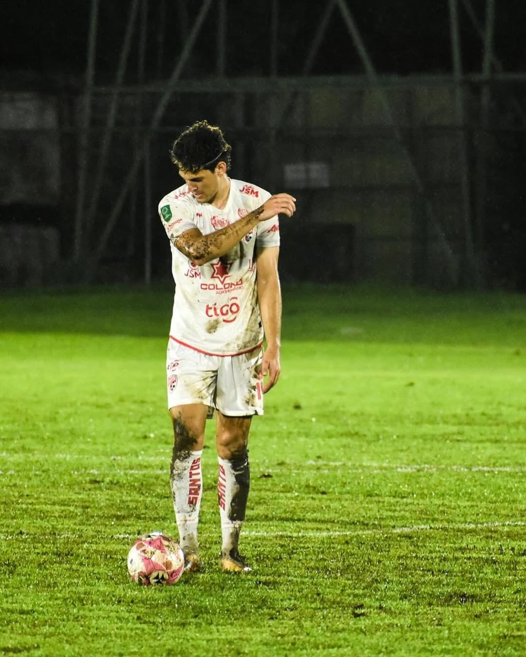 Gustavo Méndez, mediocampista de Santos sueña con llegar a la Selección Nacional. Instagram Gustavo Méndez.
