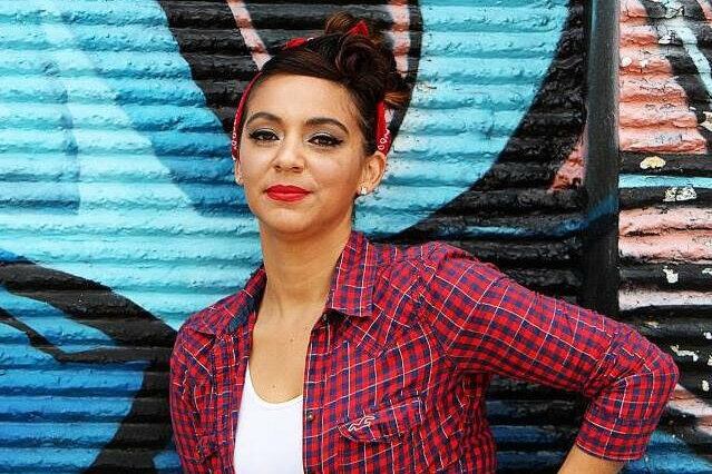 Niña que se quedaba sin merendar para escuchar a The Beatles hoy dirige un club de fans.