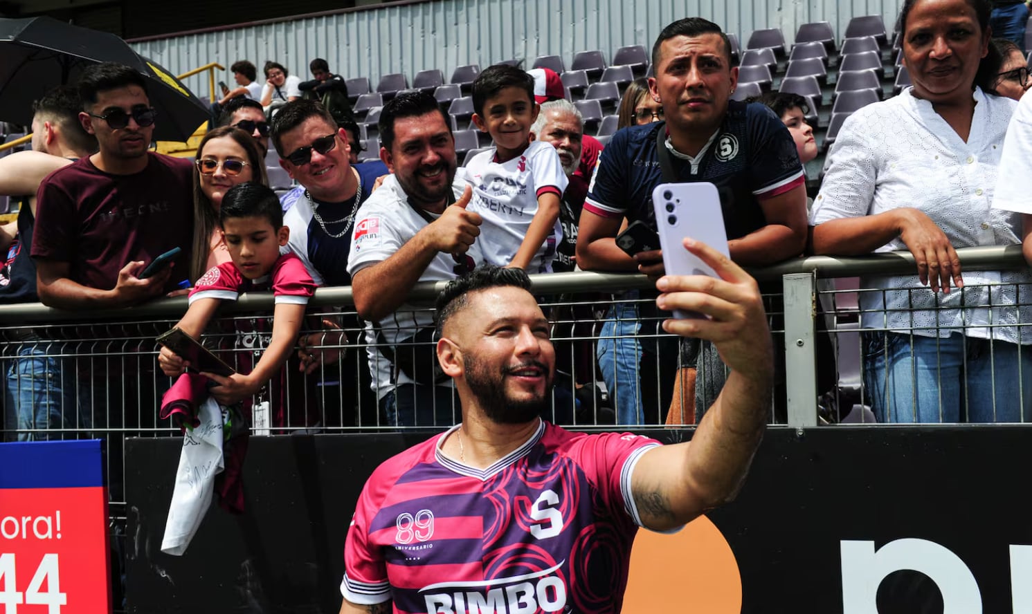 Solís volvió a jugar en la Cueva el 14 de julio pasado, durante el juego de Los Saprissa. Marvin Caravaca.