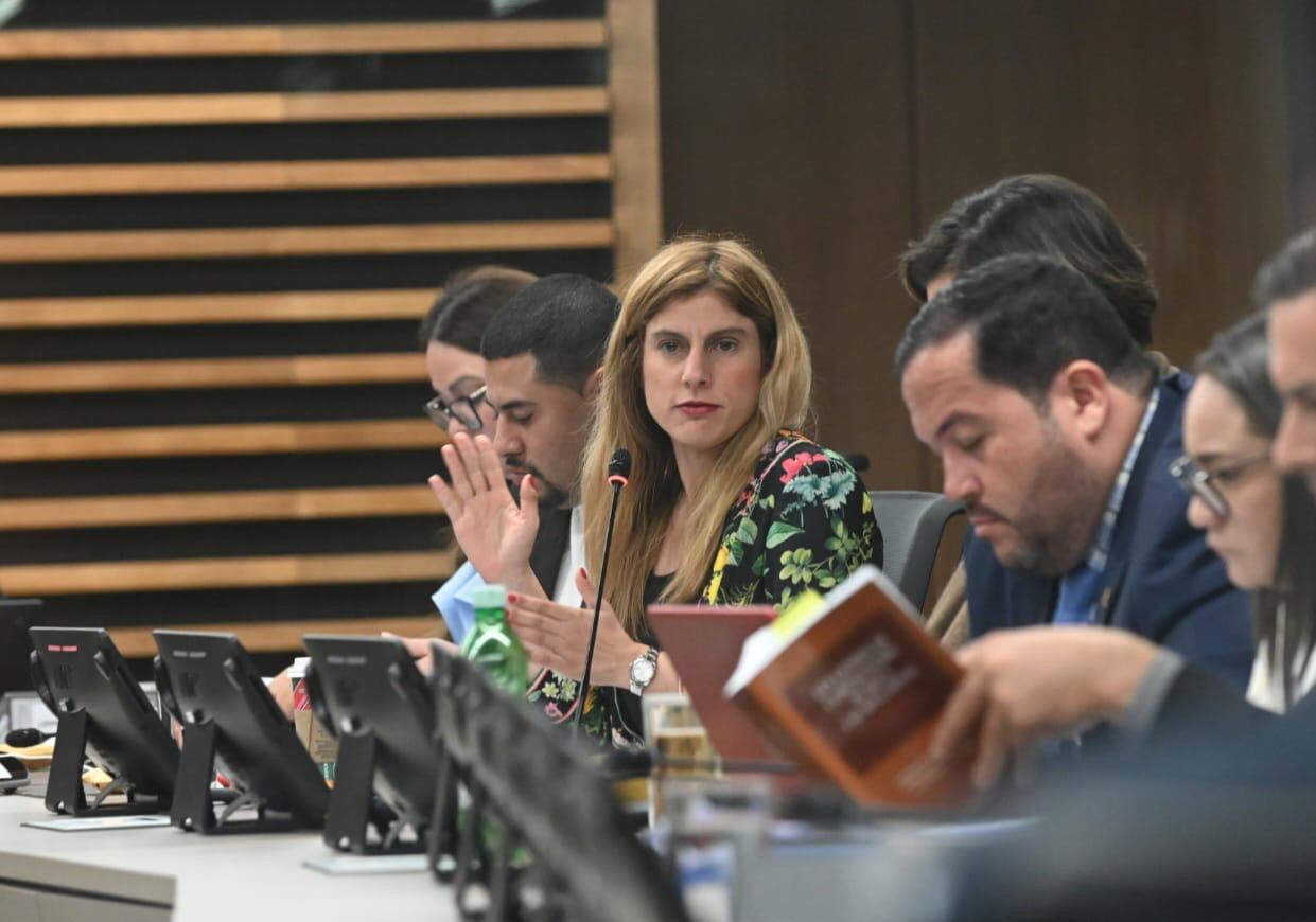 20/11/2023 Asamblea Legislativa comisión del Sinart, comparece la Máster Marta Eugenia Acosta Zúñiga | Contralora General de la República, fotografía Albert Marín