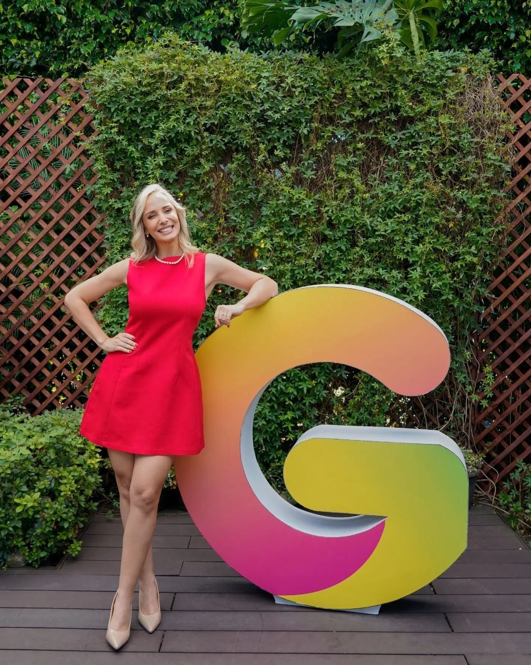 Charlyn López, presentadora de Giros de Repretel