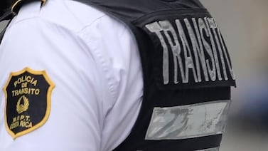 MOPT tomó esta decisión tras video de supuesta oficial de Tránsito pidiendo dinero a conductor