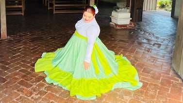 Mujer hizo a un lado los estereotipos por ser gordita y su grupo de baile folclórico es un éxito