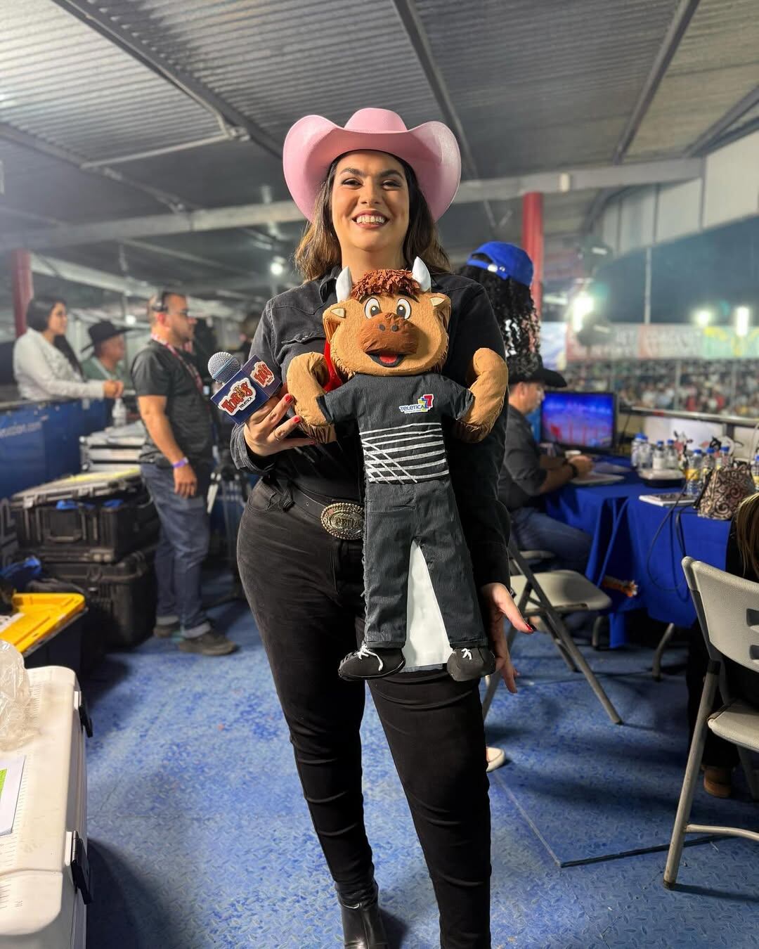 Susana Peña, una de las periodistas más queridas de Teletica, ya está pensando en matrimonio, según lo evidenció ella misma esta semana.