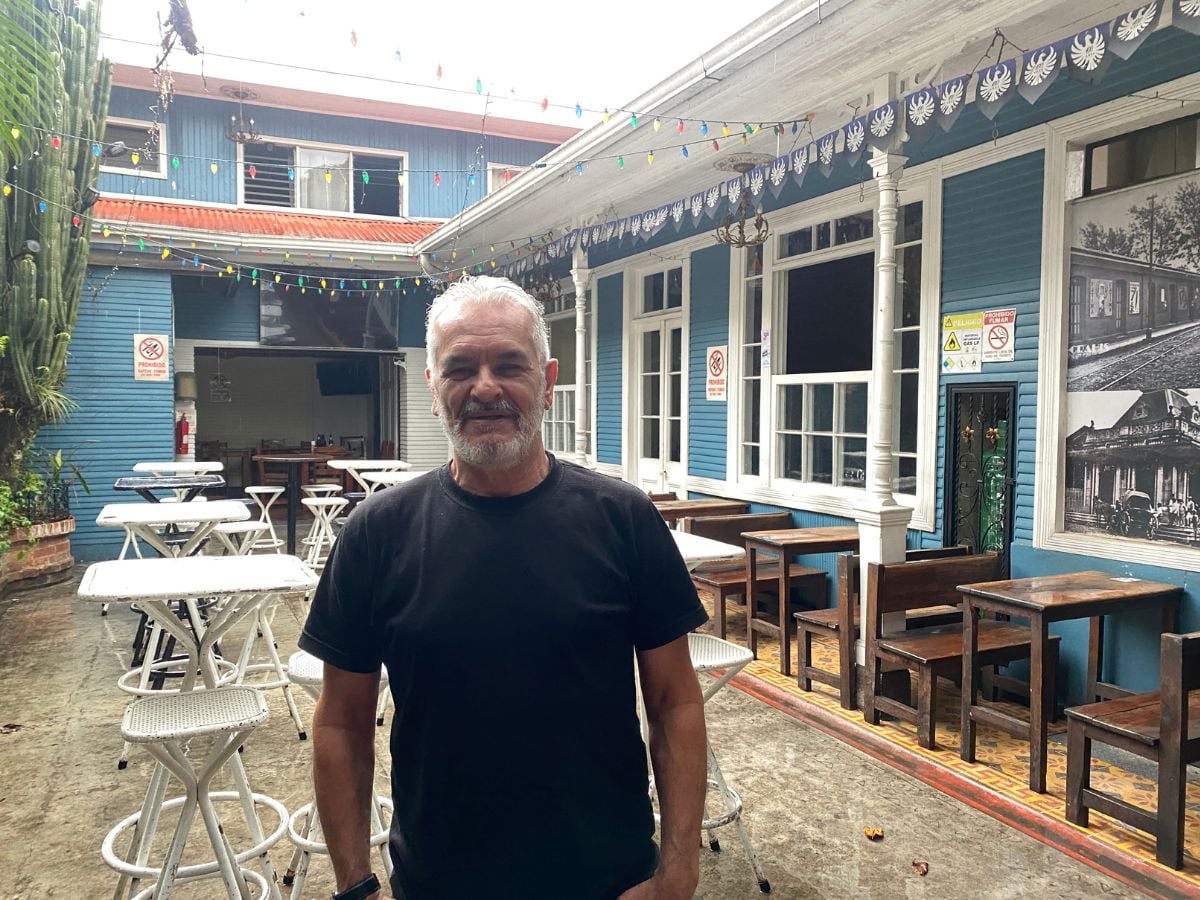 Don Rafa, según nos contó, tiene años de pasar "por donde asustan" y le va a poner el pecho a los arreglos.