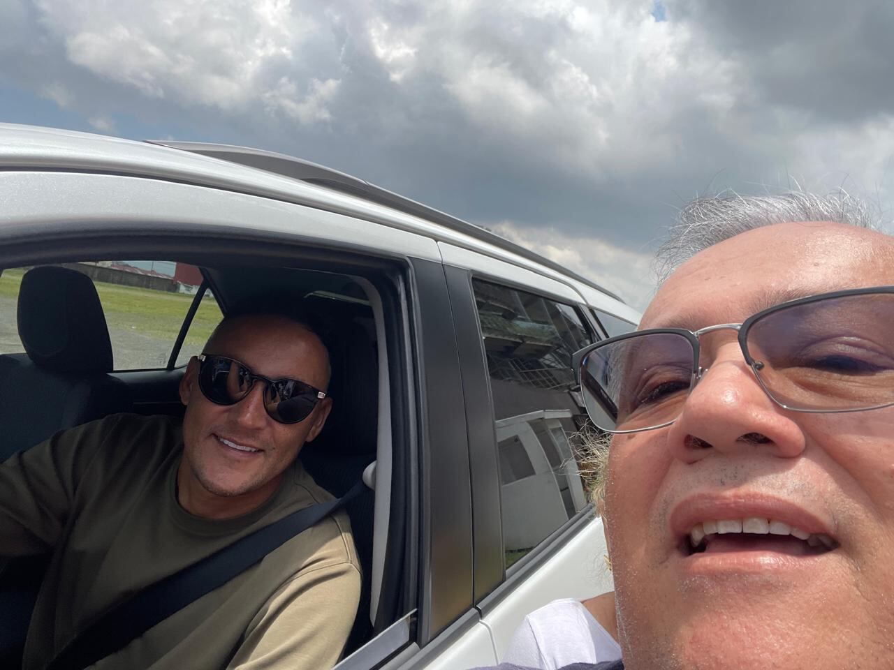 Álvaro Cordero y Marvin Caravaca con Keylor Navas