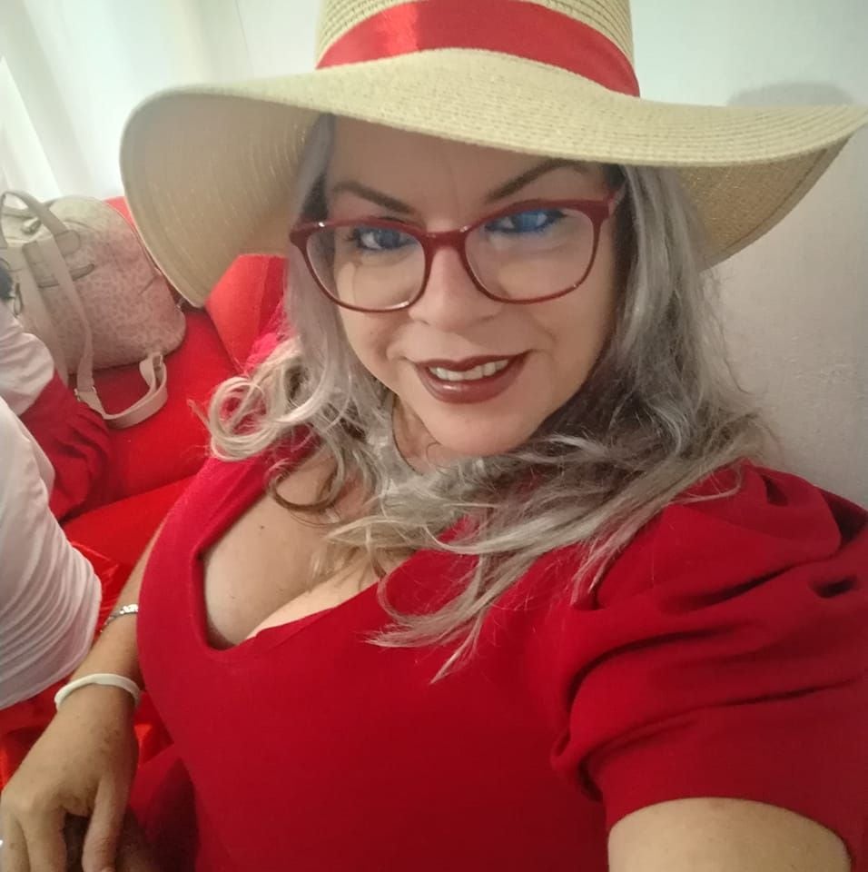 Nancy Murillo Corrales, de 45 años, es una educadora que encontraron sin vida en su propia casa en Pittier de San Vito de Coto Brus, zona sur del país. Foto: Tomada de redes sociales