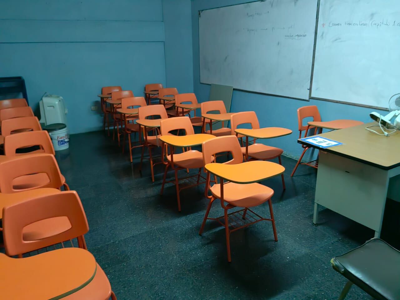 El Colegio Técnico Profesional de Hatillo inició el curso lectivo 2022 tal y como lo hizo cuando nació en el 2016, en los terrenos de la iglesia María Reina del Universo de Hatillo 2