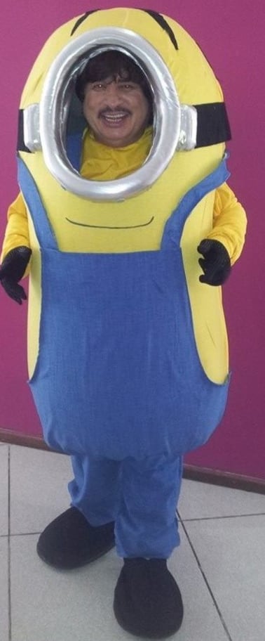 Carlos Ramos, El Porcionzón, en sus transformaciones de El Chinamo.