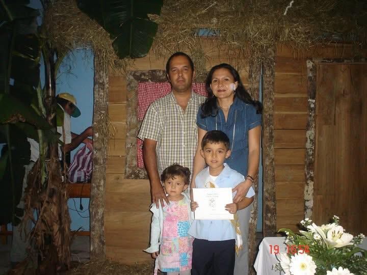 En Barranca de Naranjo, un pueblito escondido en la parte alta de la zona rural alajuelense, donde se respira olor a zacate fresco y la noche se ilumina con estrellas, nació y creció Samuel Villalobos Vargas quien estudia Ingeniería en Biotecnología y está a punto de hacer algo histórico: es el primer estudiante de su carrera y del TEC que irá a realizar su trabajo final de graduación al Instituto Karolinska, en Suecia, donde se define el Premio Nobel de Medicina