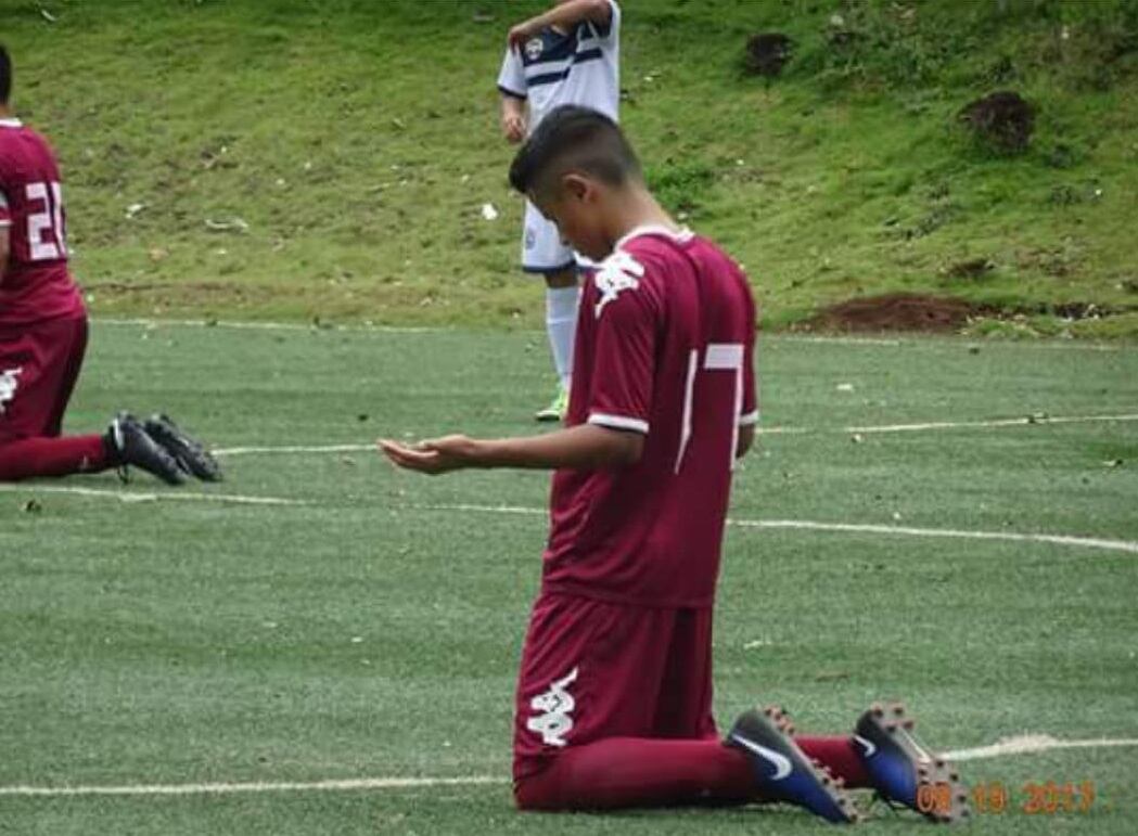 Fabricio Alemán y su familia. Cortesía.