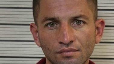 OIJ busca a este hombre como sospechoso de graves delitos cometidos en Curridabat