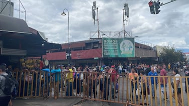 Tres hombres y dos mujeres serían las víctimas del incendio en hotel Oriente de San José