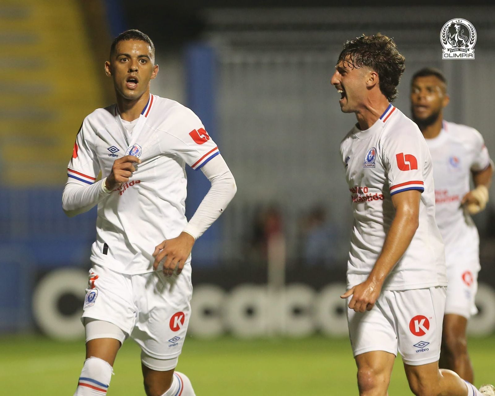 Olimpia derrotó 2-1 al Saprissa en Honduras.