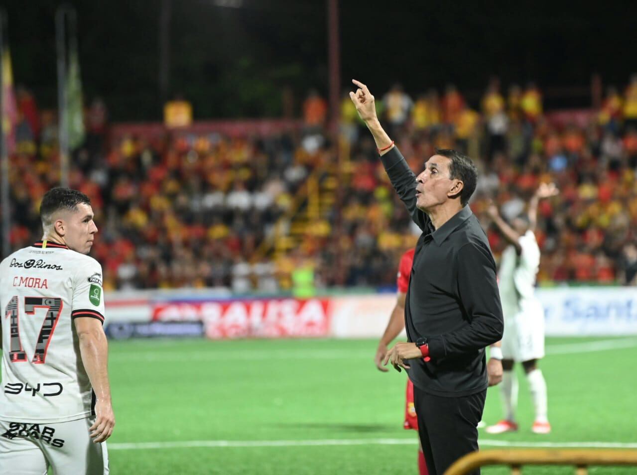 18/05/2024/ Juego entre Herediano vs Liga Deportiva Alajuelense por el partido de vuelta de la semifinal  en el estadio Carlos Alvarado / Albert Marín