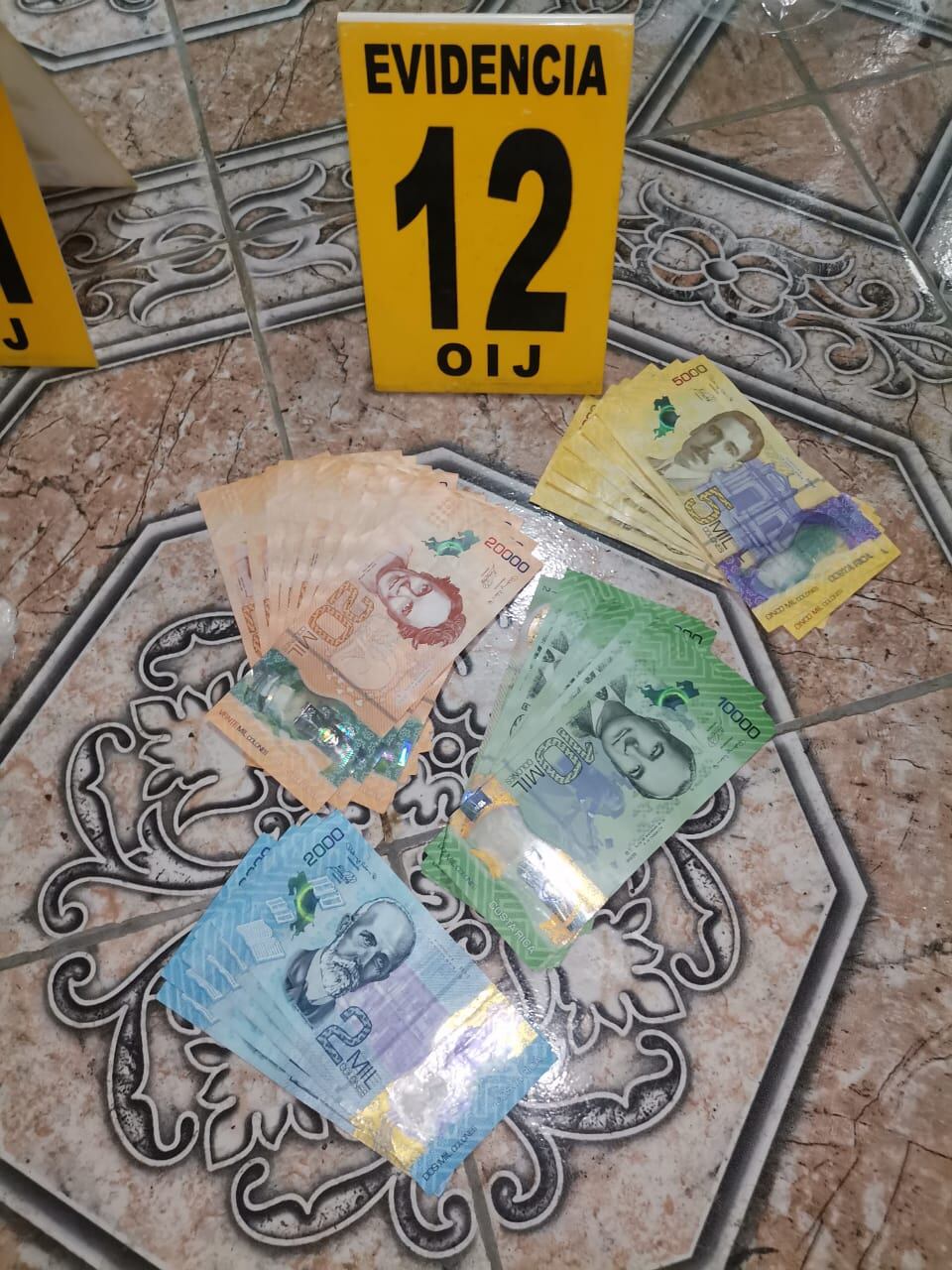 El oficial de apellidos Mondragón Araya, de 26 años, es relacionado por el OIJ como sospechoso de formar parte de una célula narco. Foto: OIJ