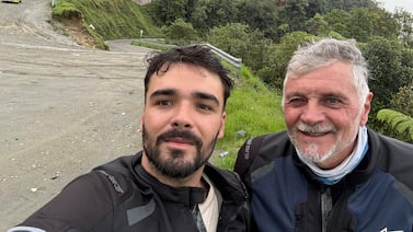 Padre e hijo argentinos recorren América en moto para ver a Messi en el Mundial 2026