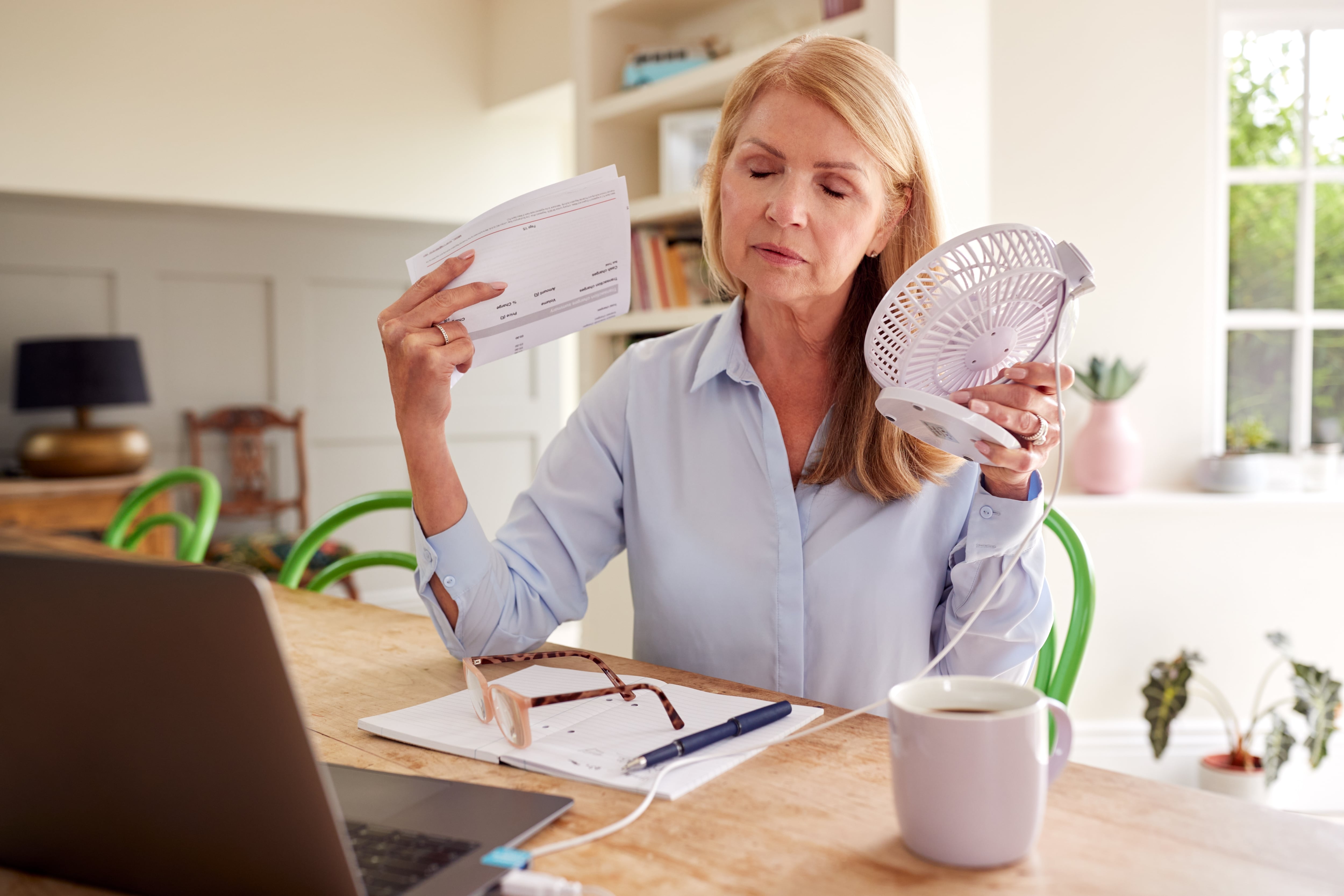 Mujer, menopausia, calores, sofocos