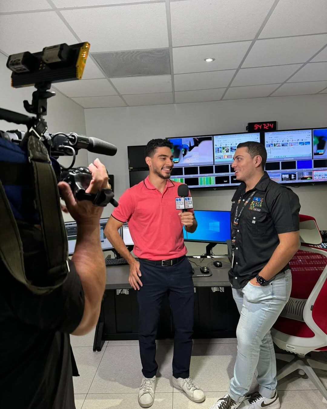 Julián Valverde, el nuevo periodista de Teletica, contó la difícil situación por la que pasó hace 10 años y que lo llevó al mundo del teatro y del cine antes de debutar en la televisión.