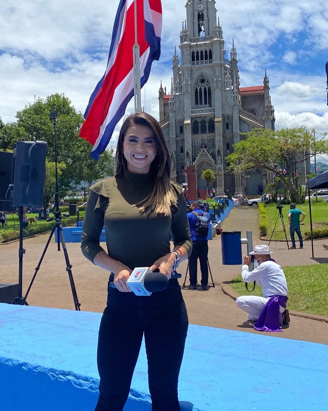 La periodista Jeimmy Morera publicó un desgarrador mensaje en el que sacó a flote todo lo que siente a un año de la ingrata muerte de su hermano.