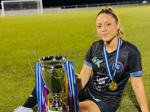 Sidney Alejandra Ruiz Montenegro, de 21 años y su hermano Juan David, de 20 años, eran dos costarricenses que sufrieron una fatal muerte en Belice. Foto: Tomada de Instagram