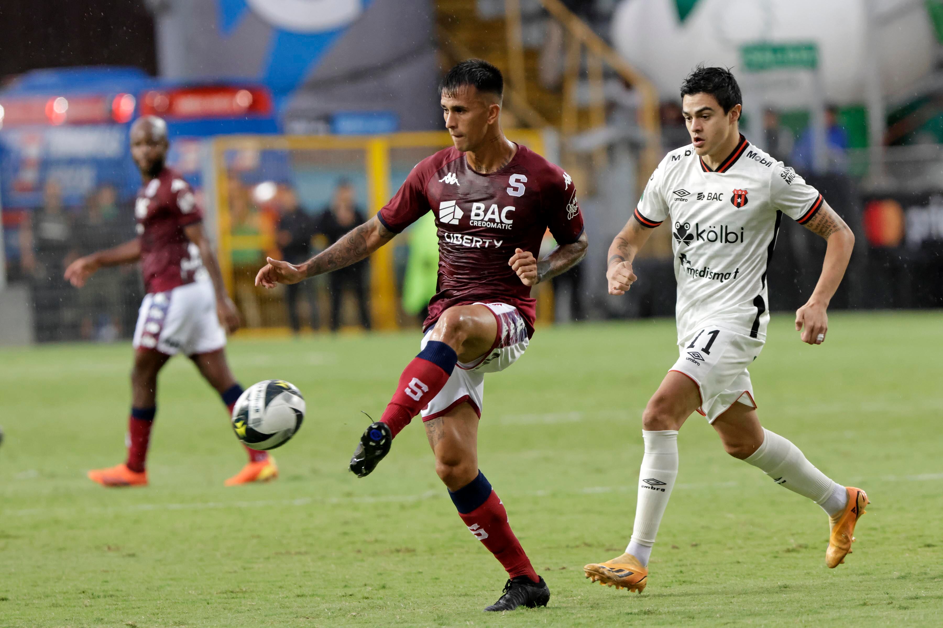 26/05/2024. Estadio Ricardo Saprissa Aymá, Tibás. Hora: 04:00 p.m. Final del del Torneo de Clausura 2024 entre el Deportivo Saprissa y Liga Deportiva Alajuelense (LDA), disputada en el Estadio Ricardo Saprissa Aymá, Tibás. Fotos: Mayela López