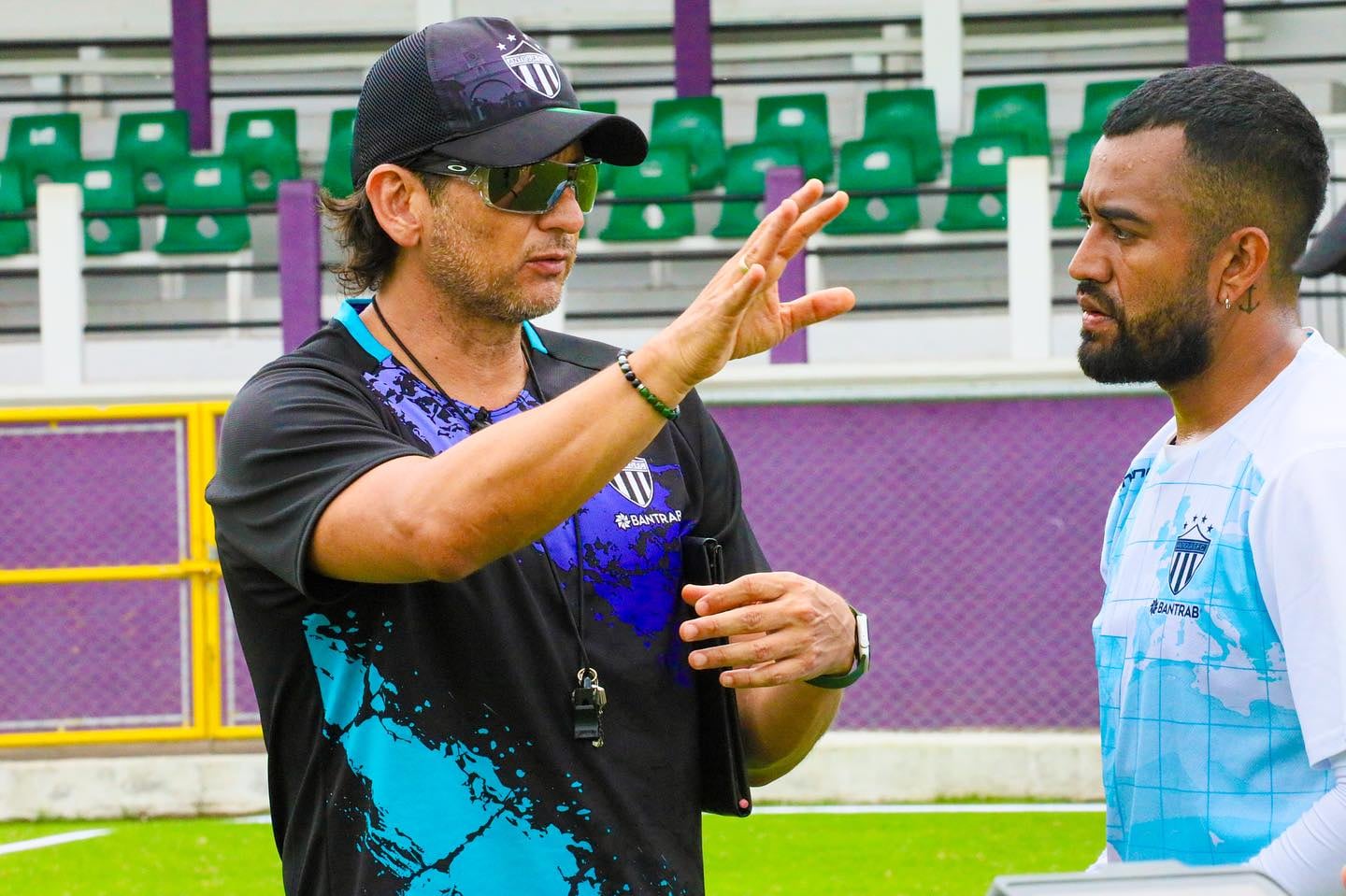 Ronald González ahora tendrá que buscar otros aires.