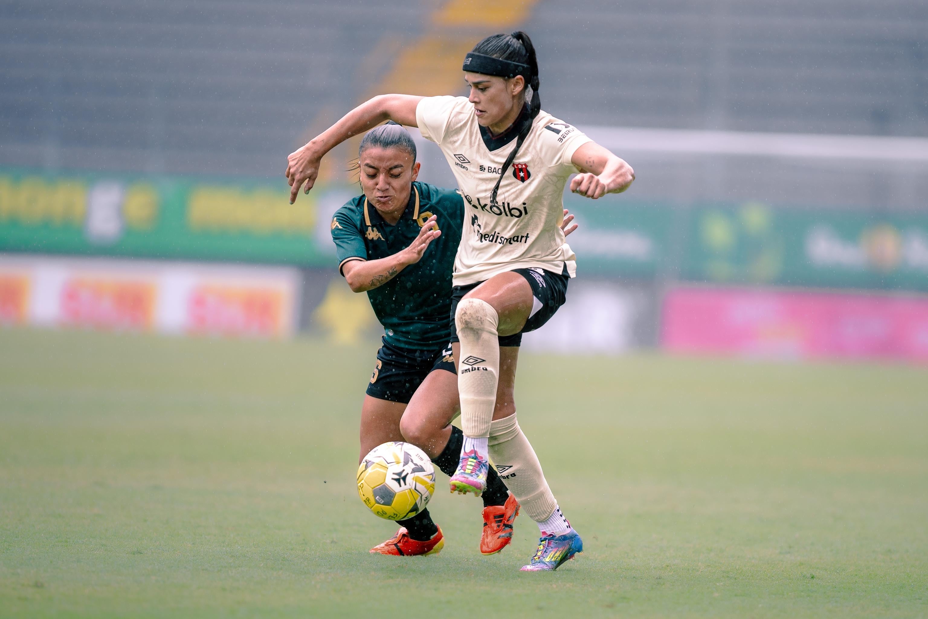 Clásico femenino: Saprissa vs Alajuelense. Prensa LDA.