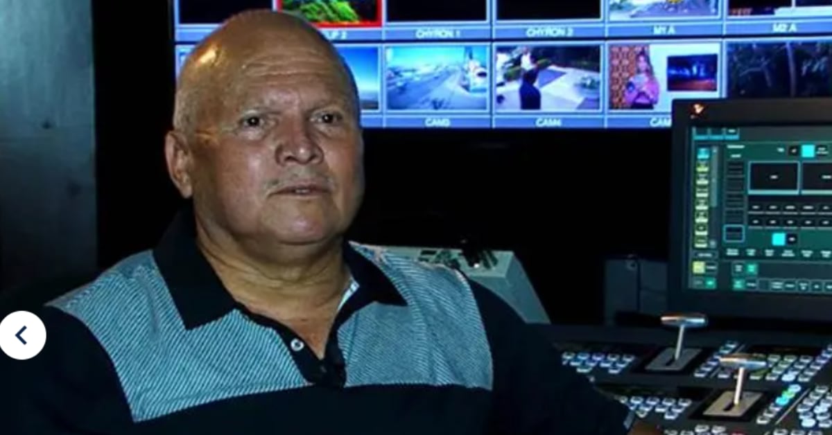 Johnny Garreta ingresó a Teletica a los 12 años, donde vio las diversas transformaciones que tuvo el canal.