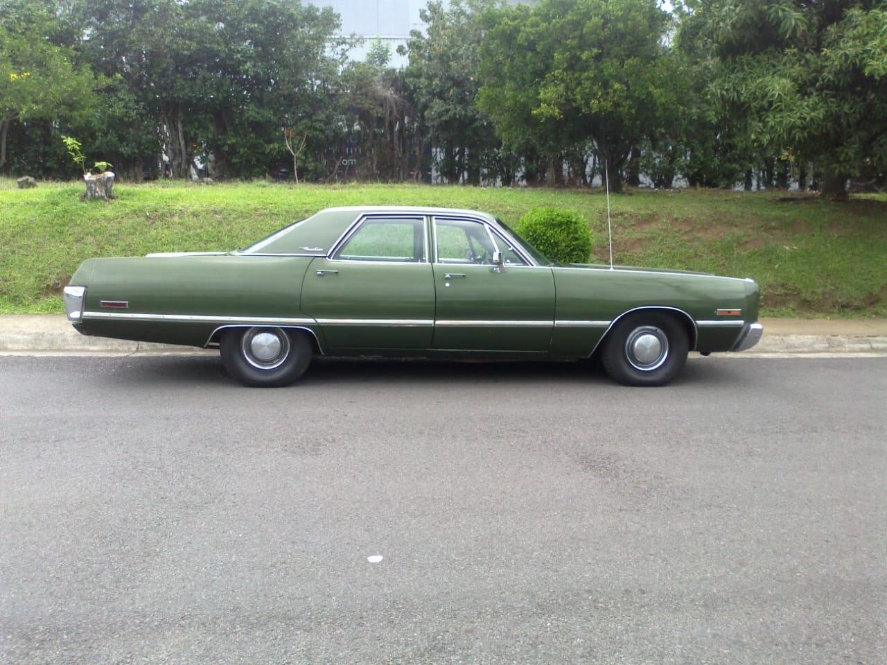 Chrysler newport propiedad de Michael Villalobos. Cortesía.