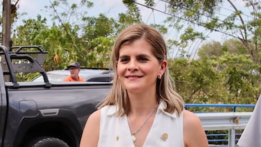 Laura Fernández oficializó precandidatura presidencial y reveló quiénes la acompañarían en la vicepresidencia