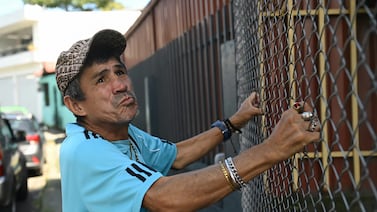 Vecino relata el momento de angustia en el que mamá de Leandro Mangas trató de rescatarlo