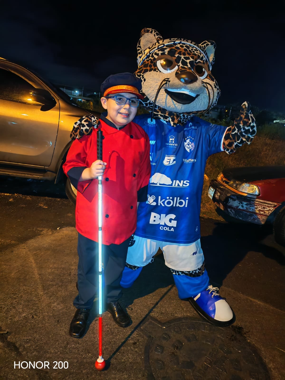 एमिलियानो कार्टागिनेसचा मोठा चाहता आहे